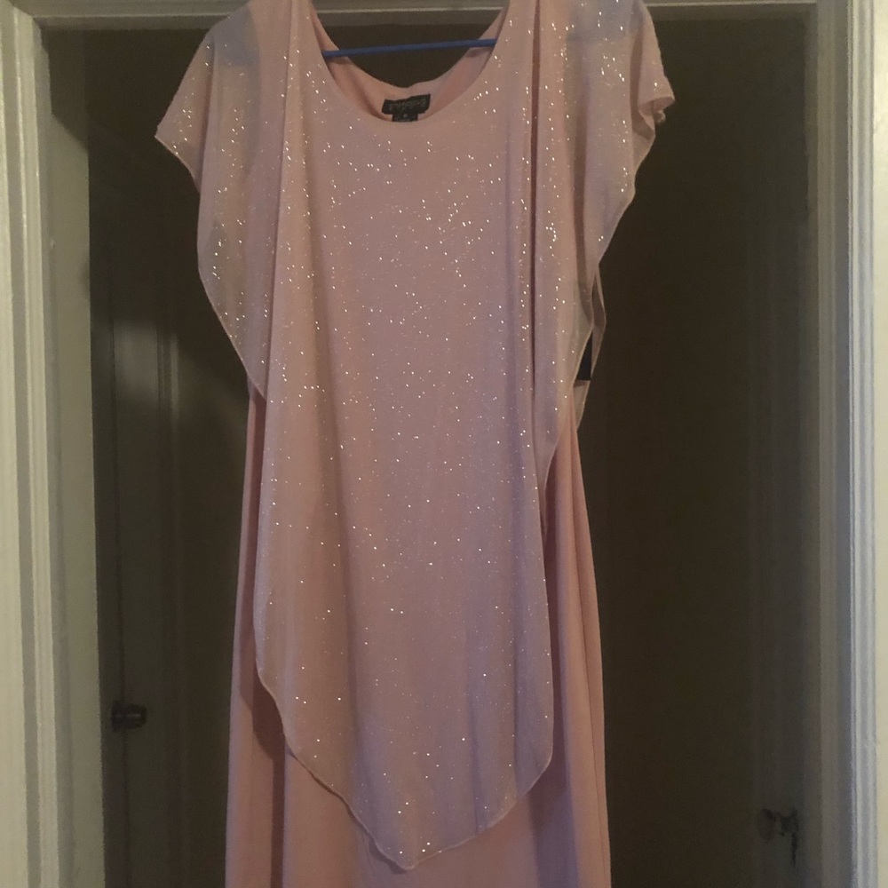 NWT beautiful women dress size 6